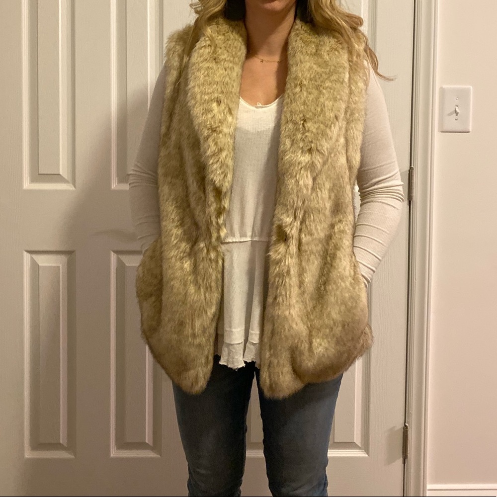 Tan Sanctuary (Anthropologie) fur vest- M